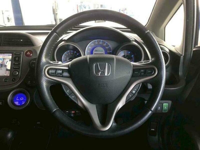 FIT HYBRID