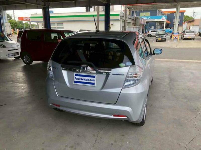 FIT HYBRID