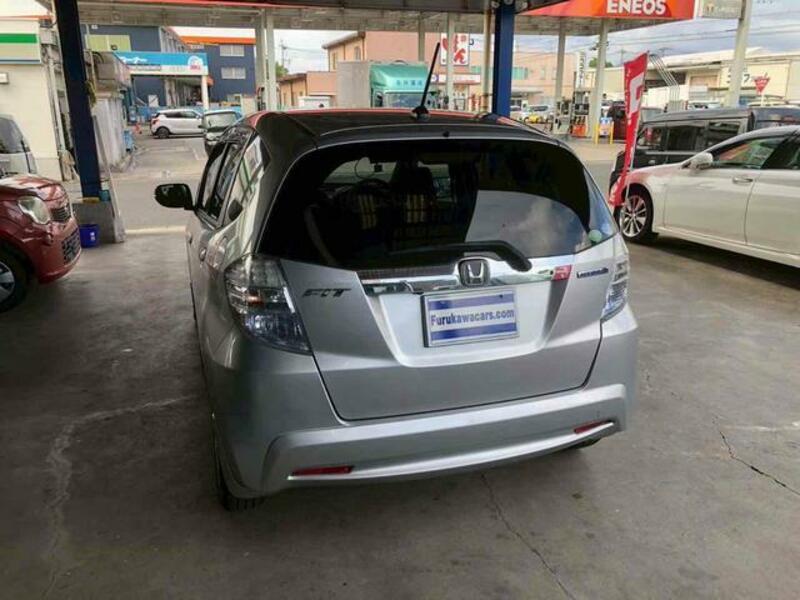FIT HYBRID