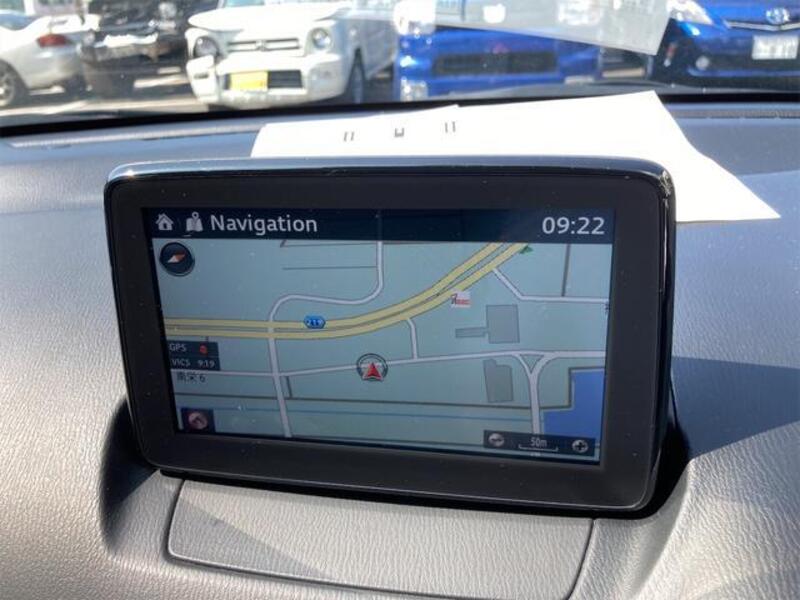 MAZDA2