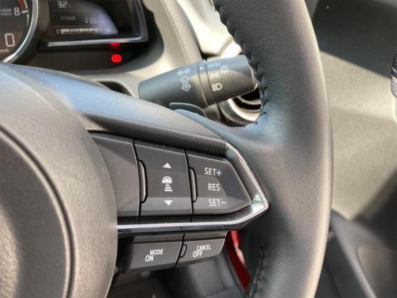 MAZDA2