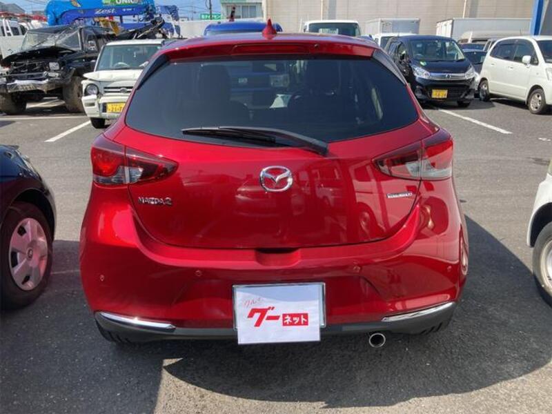 MAZDA2