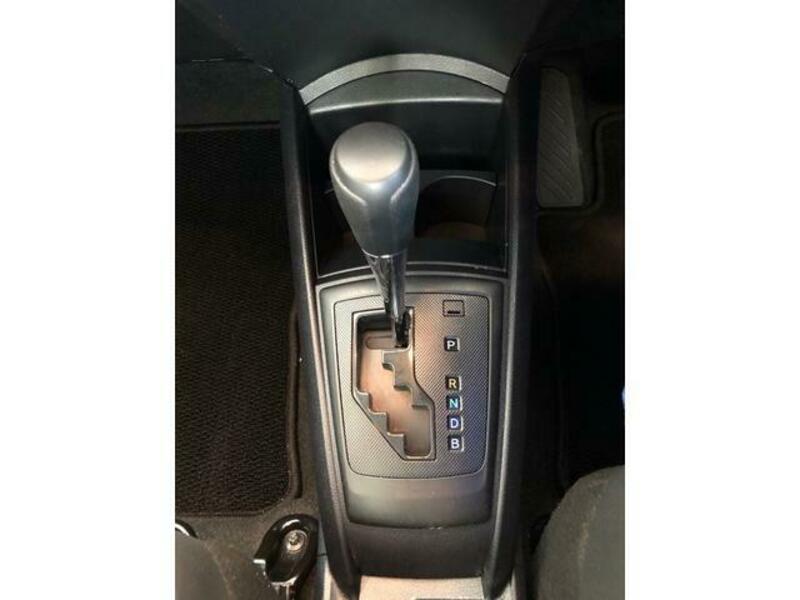COROLLA AXIO