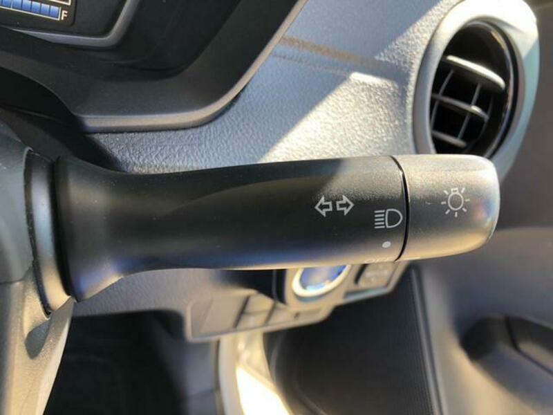 COROLLA AXIO