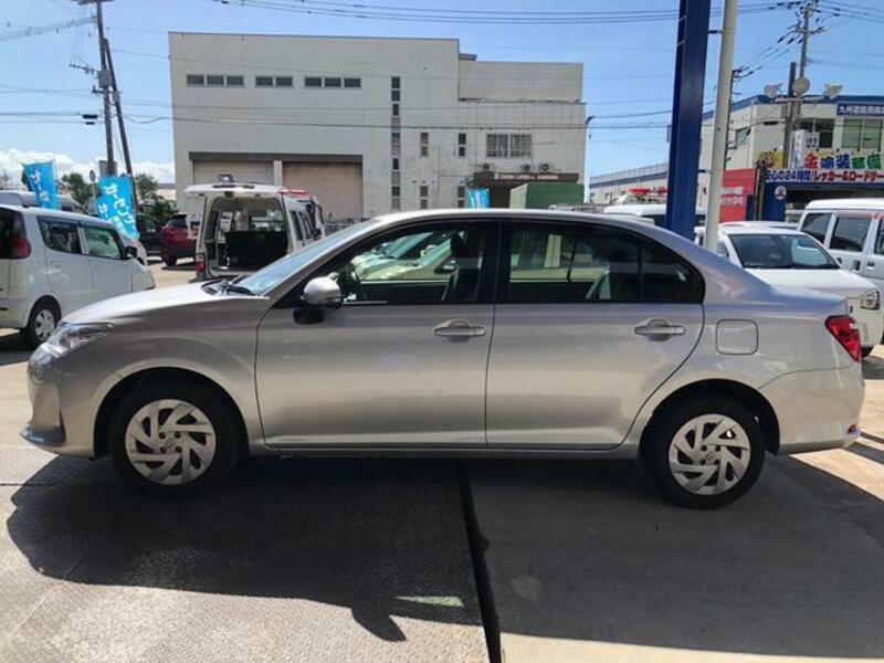 COROLLA AXIO