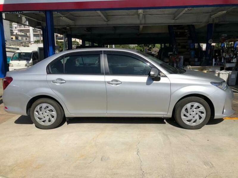 COROLLA AXIO