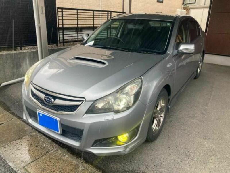 SUBARU LEGACY B4