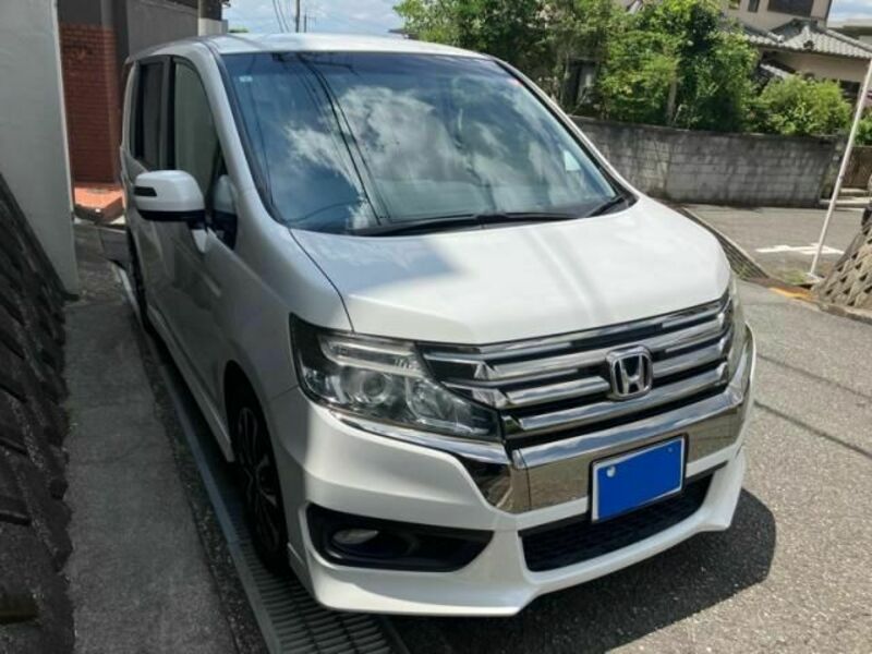HONDA STEPWAGON SPADA