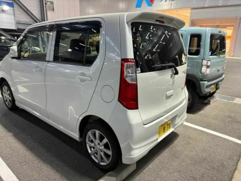 WAGON R