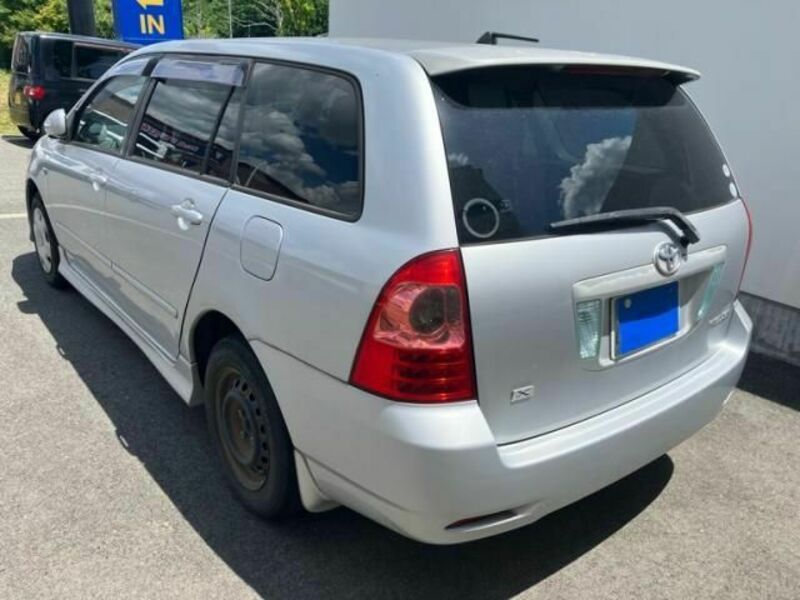 COROLLA FIELDER