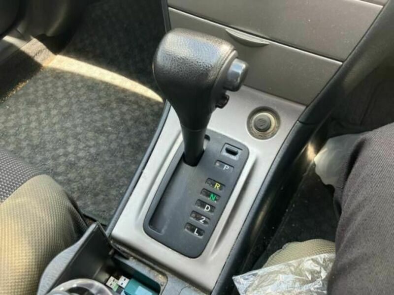 COROLLA FIELDER