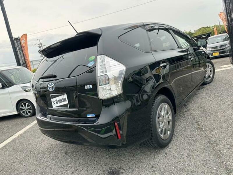 PRIUS ALPHA