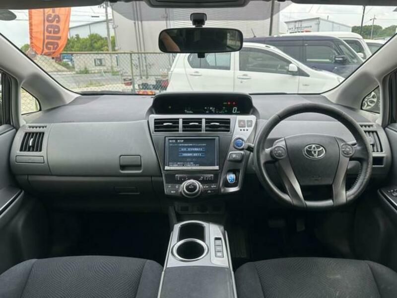 PRIUS ALPHA