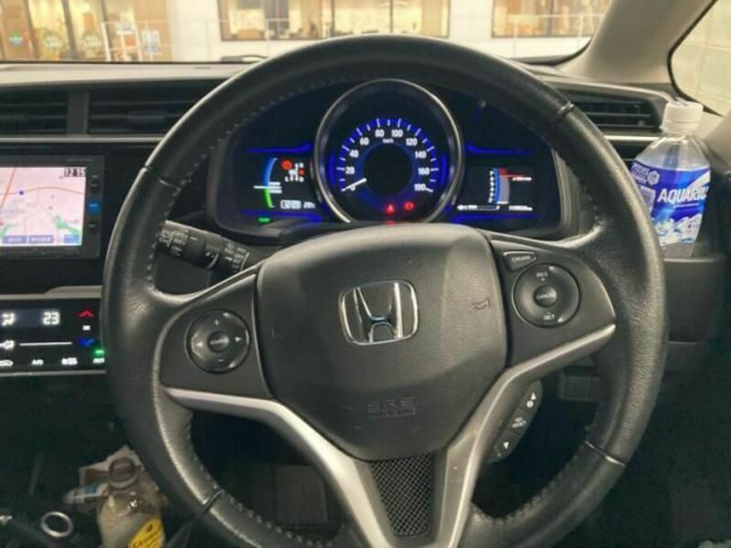 FIT HYBRID