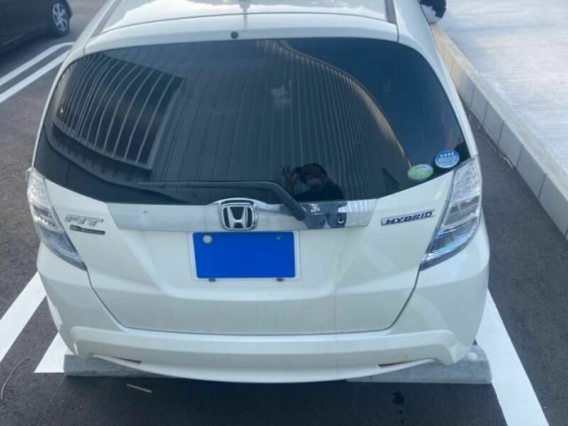 FIT HYBRID