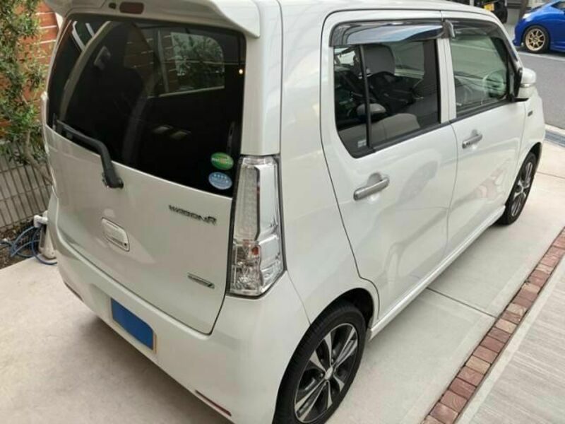 WAGON R