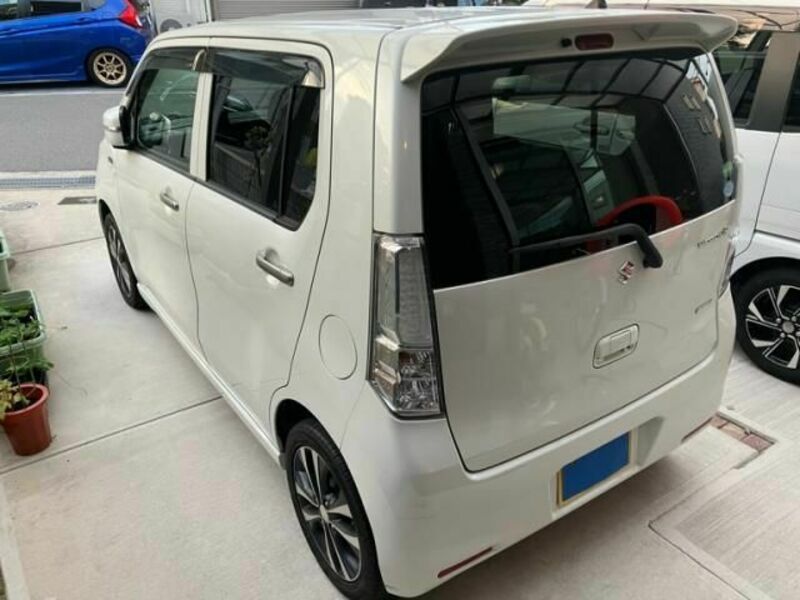 WAGON R