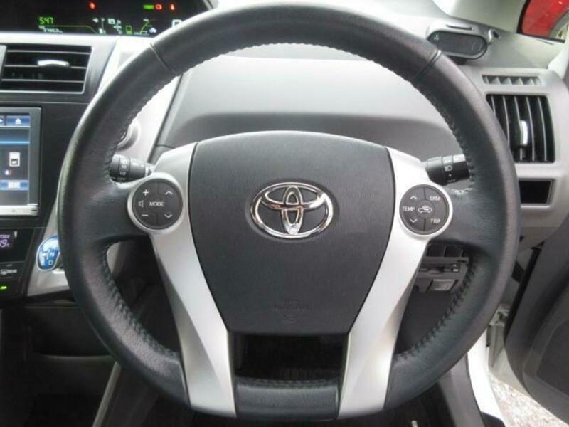 PRIUS ALPHA