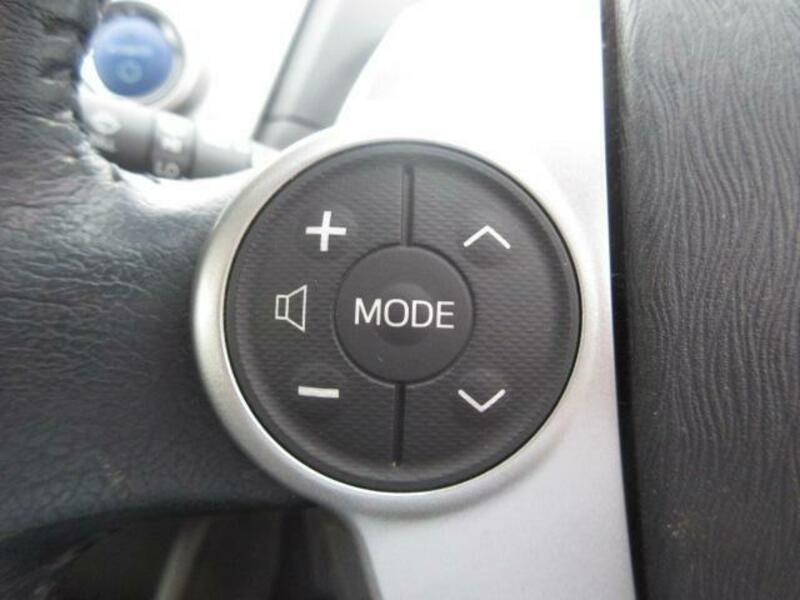 PRIUS ALPHA