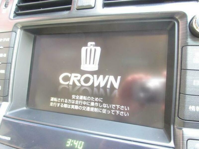 CROWN