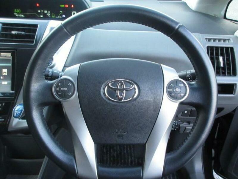 PRIUS ALPHA