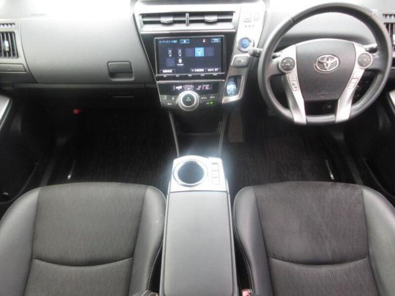 PRIUS ALPHA