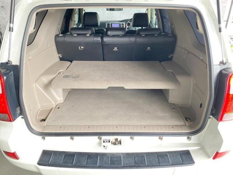 HILUX SURF
