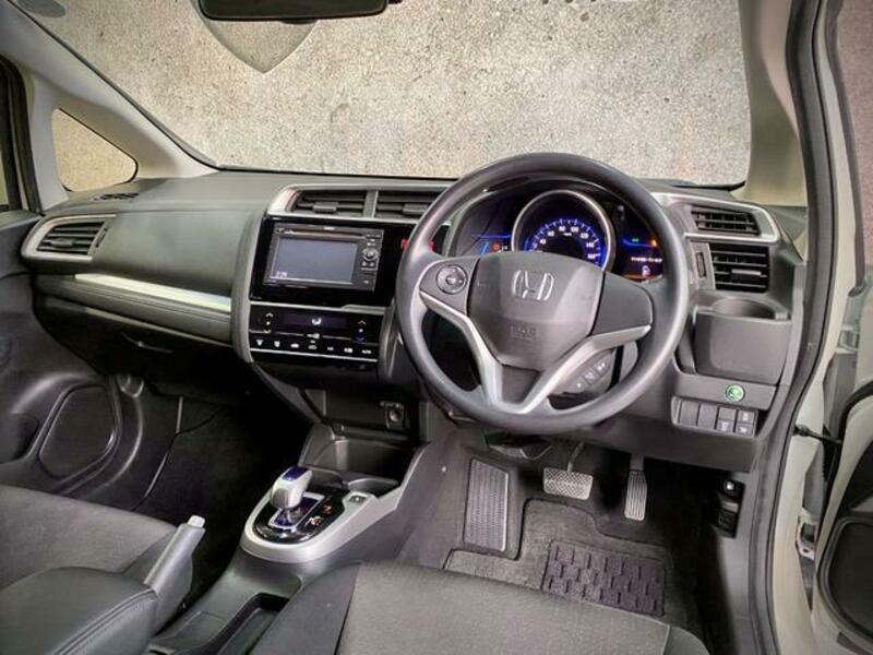 FIT HYBRID