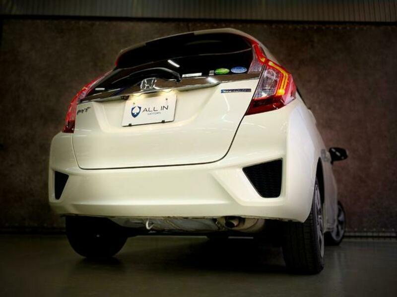 FIT HYBRID