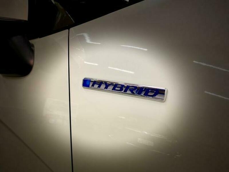 FIT HYBRID