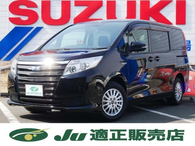 TOYOTA NOAH