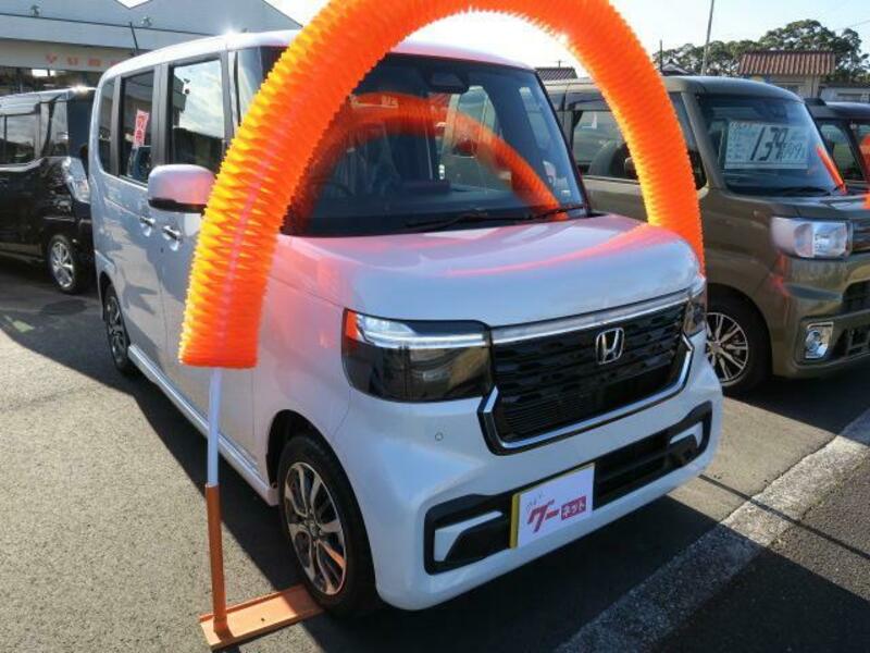 N BOX CUSTOM