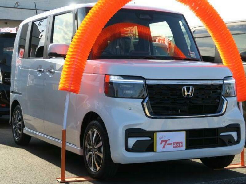 HONDA N BOX CUSTOM