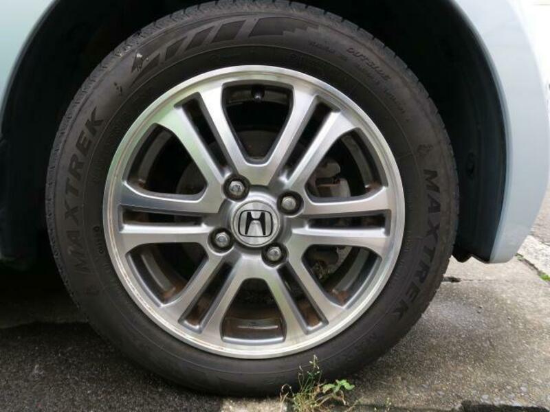 N BOX