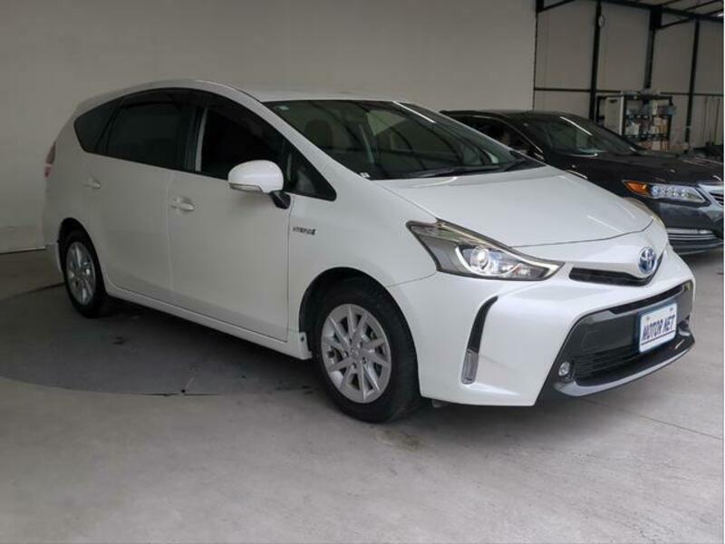 PRIUS ALPHA