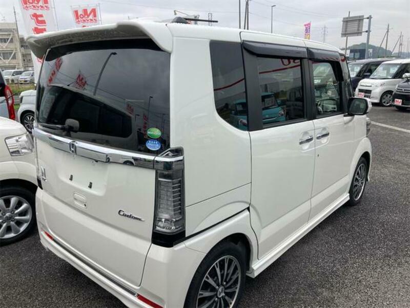 N BOX CUSTOM