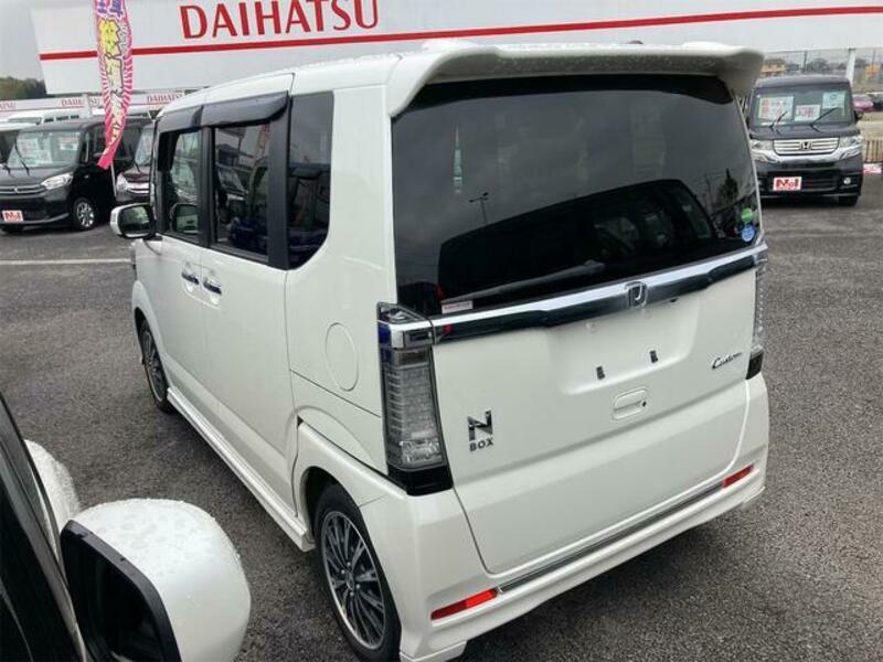 N BOX CUSTOM