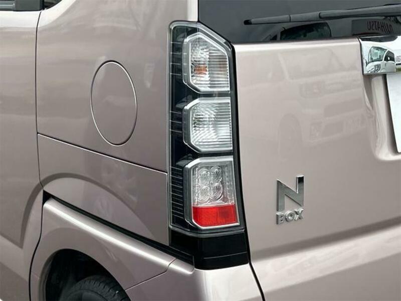 N BOX