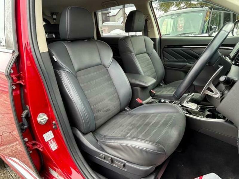OUTLANDER PHEV