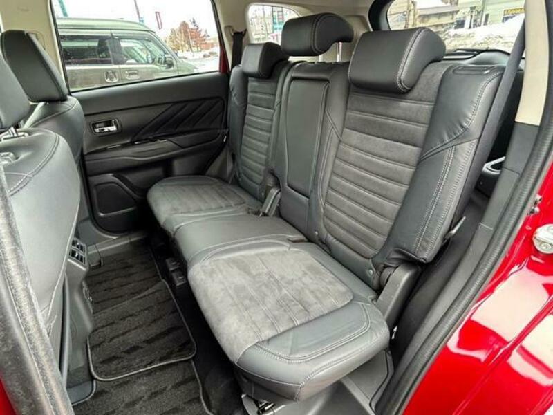 OUTLANDER PHEV