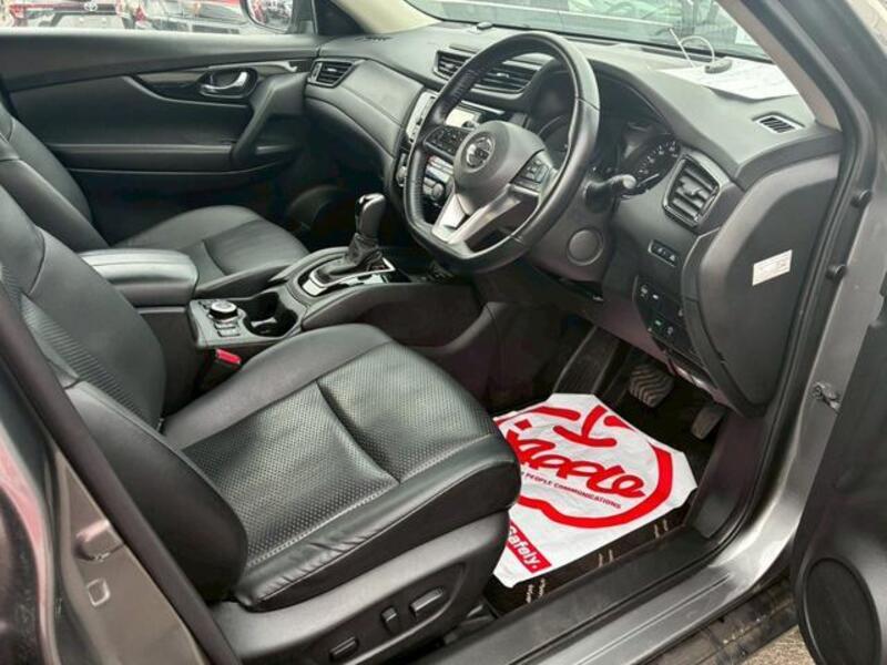 X-TRAIL