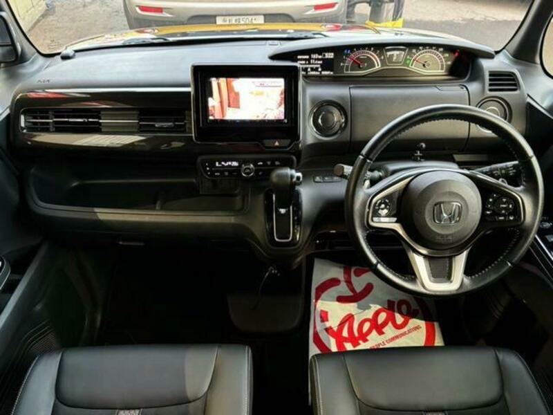 N BOX CUSTOM