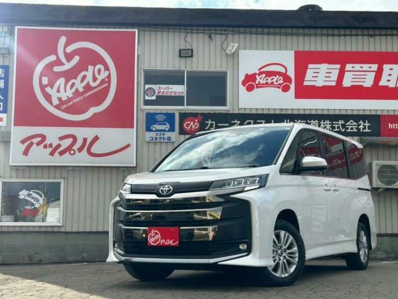 TOYOTA NOAH
