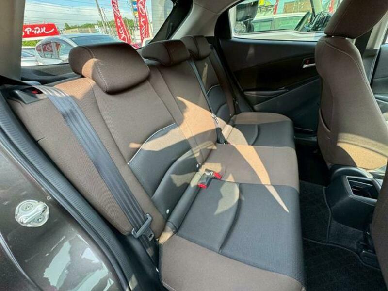 MAZDA2