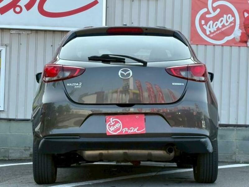 MAZDA2