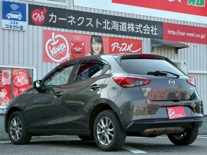 MAZDA2
