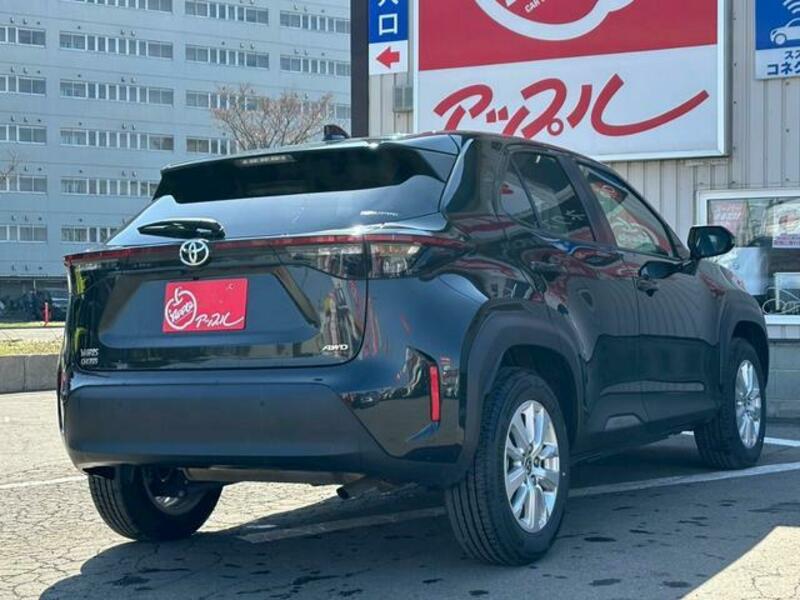 YARIS CROSS