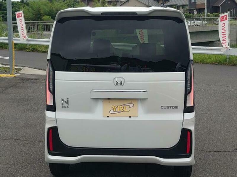 N BOX CUSTOM
