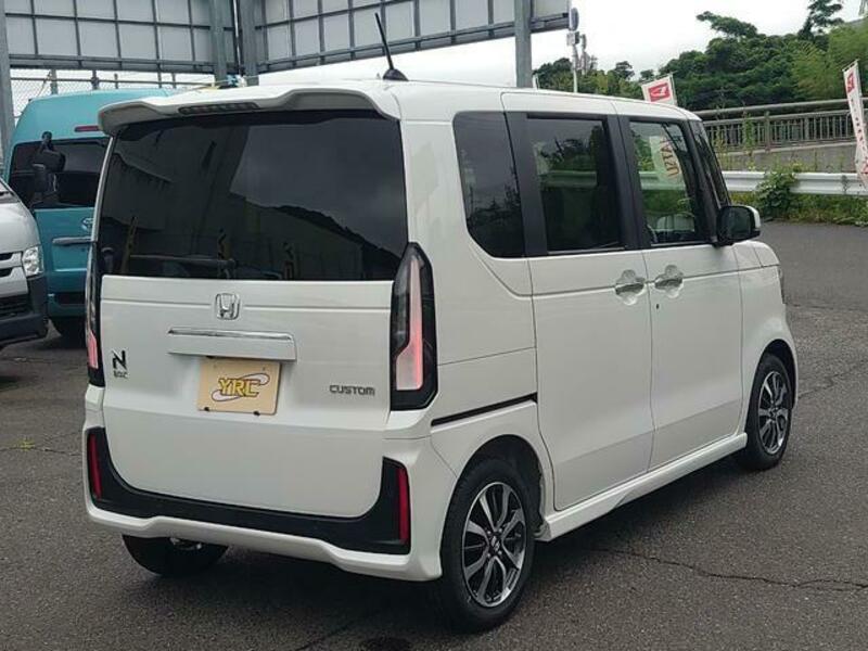 N BOX CUSTOM
