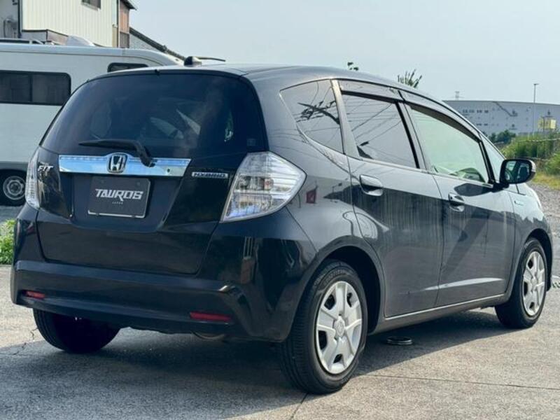 FIT HYBRID